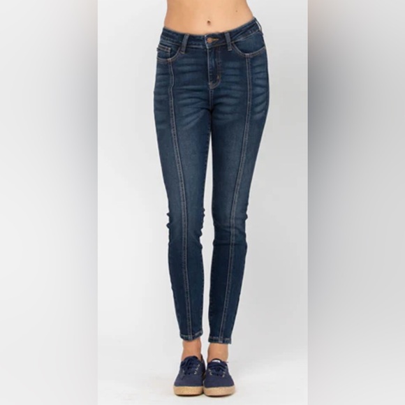 Judy Blue skinny jeans - Picture 1 of 9
